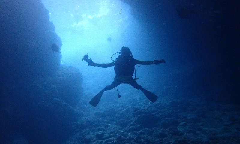 青洞体验潜水